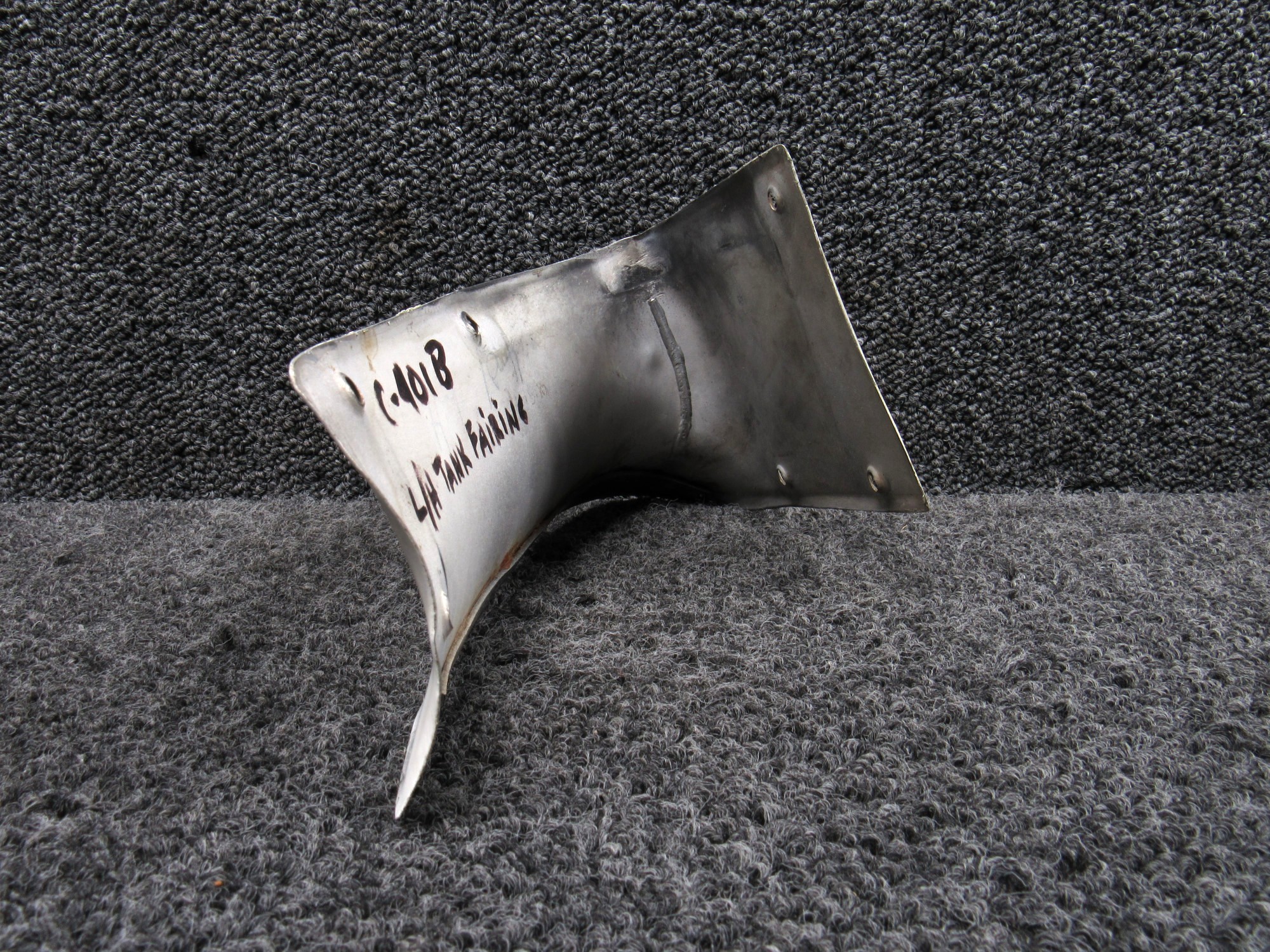 0823413-3 Cessna 401B Wing Tip Tank Fairing Forward Left Hand