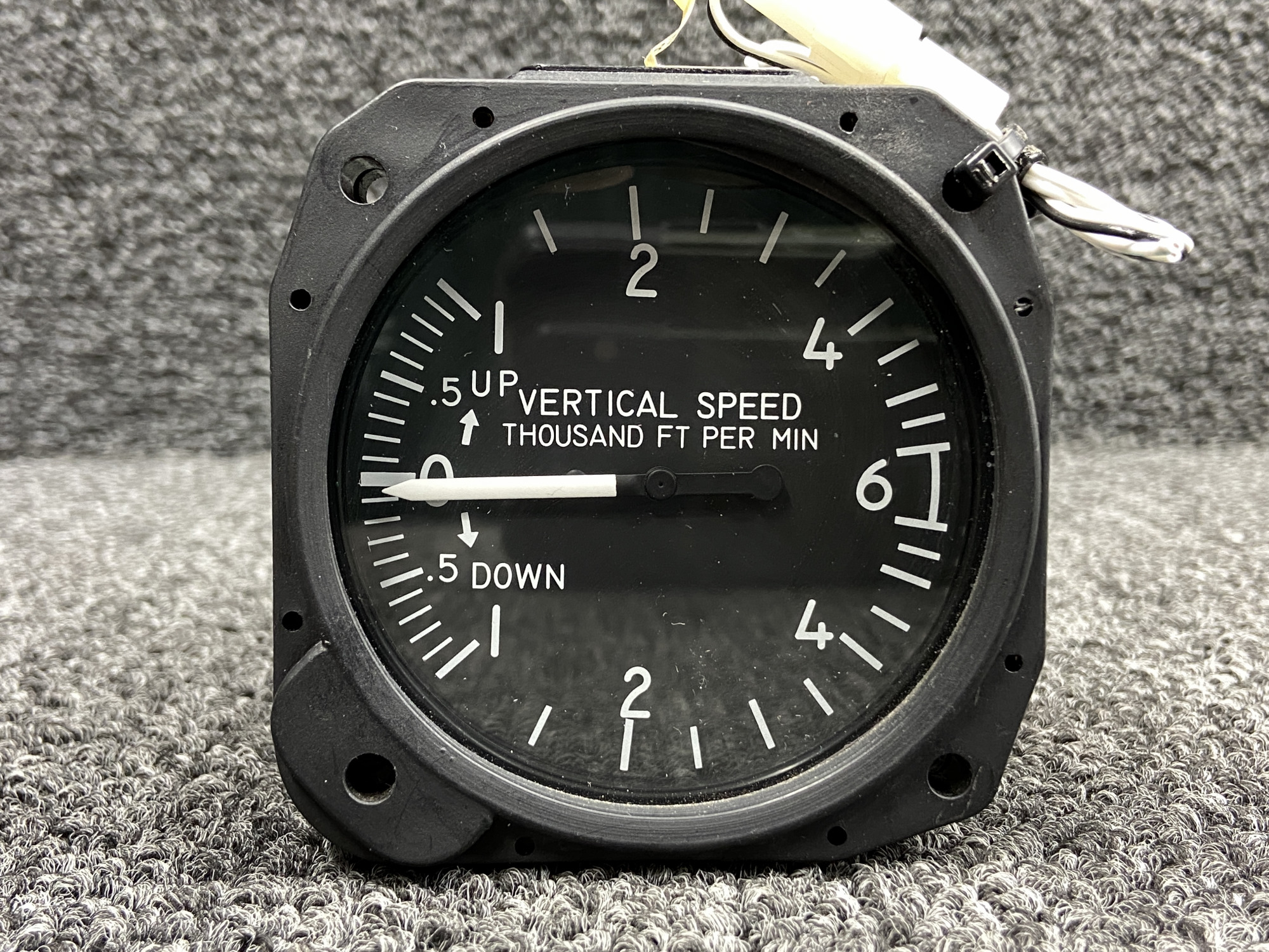 CODE L UNITED LABEL SPICA スピカ 7060 United Instruments Vertical Speed Indicator (Lighted) For Sale