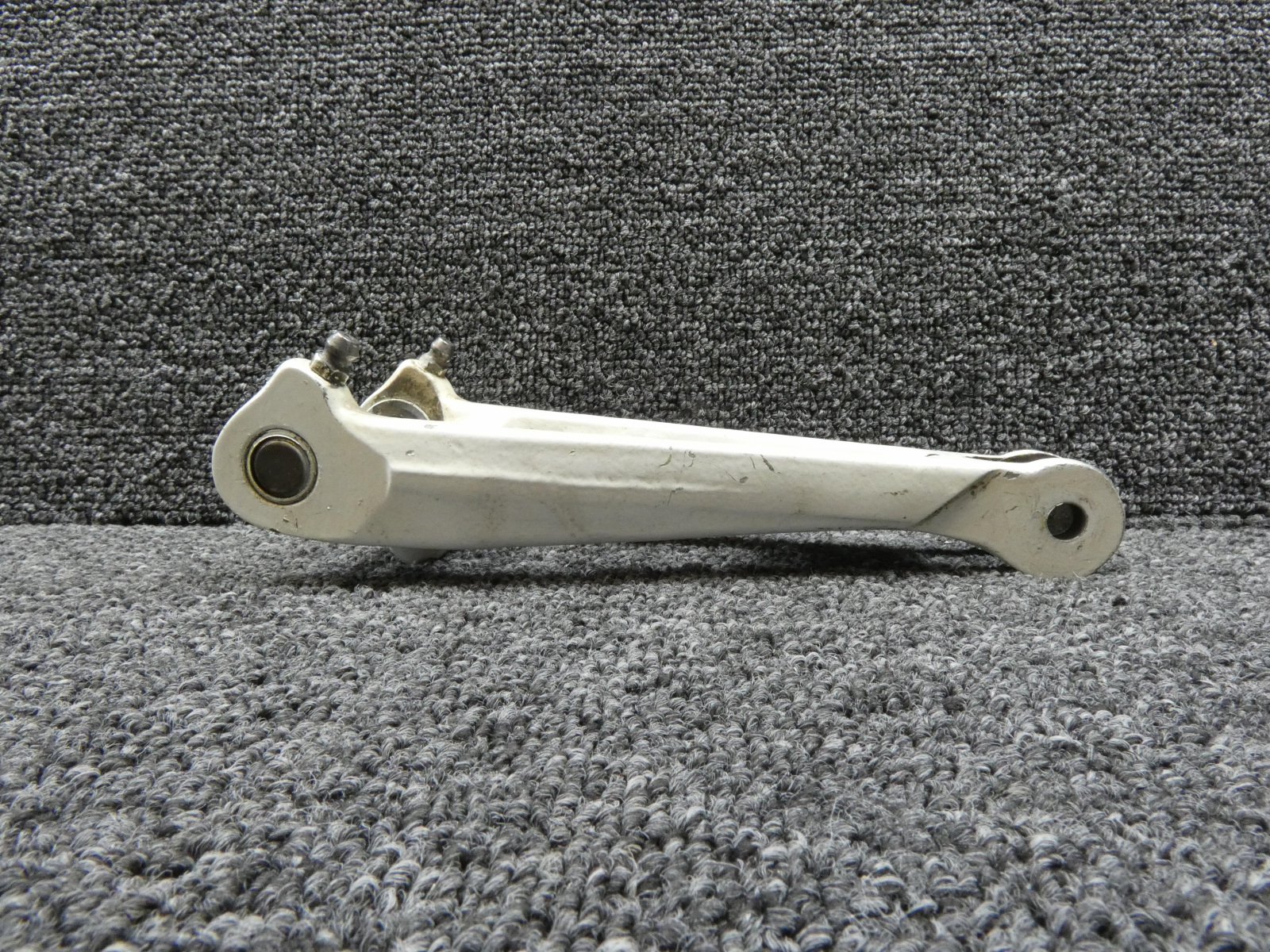 36-810016-5 Beechcraft A36 Main Landing Gear Lower Knee Assy