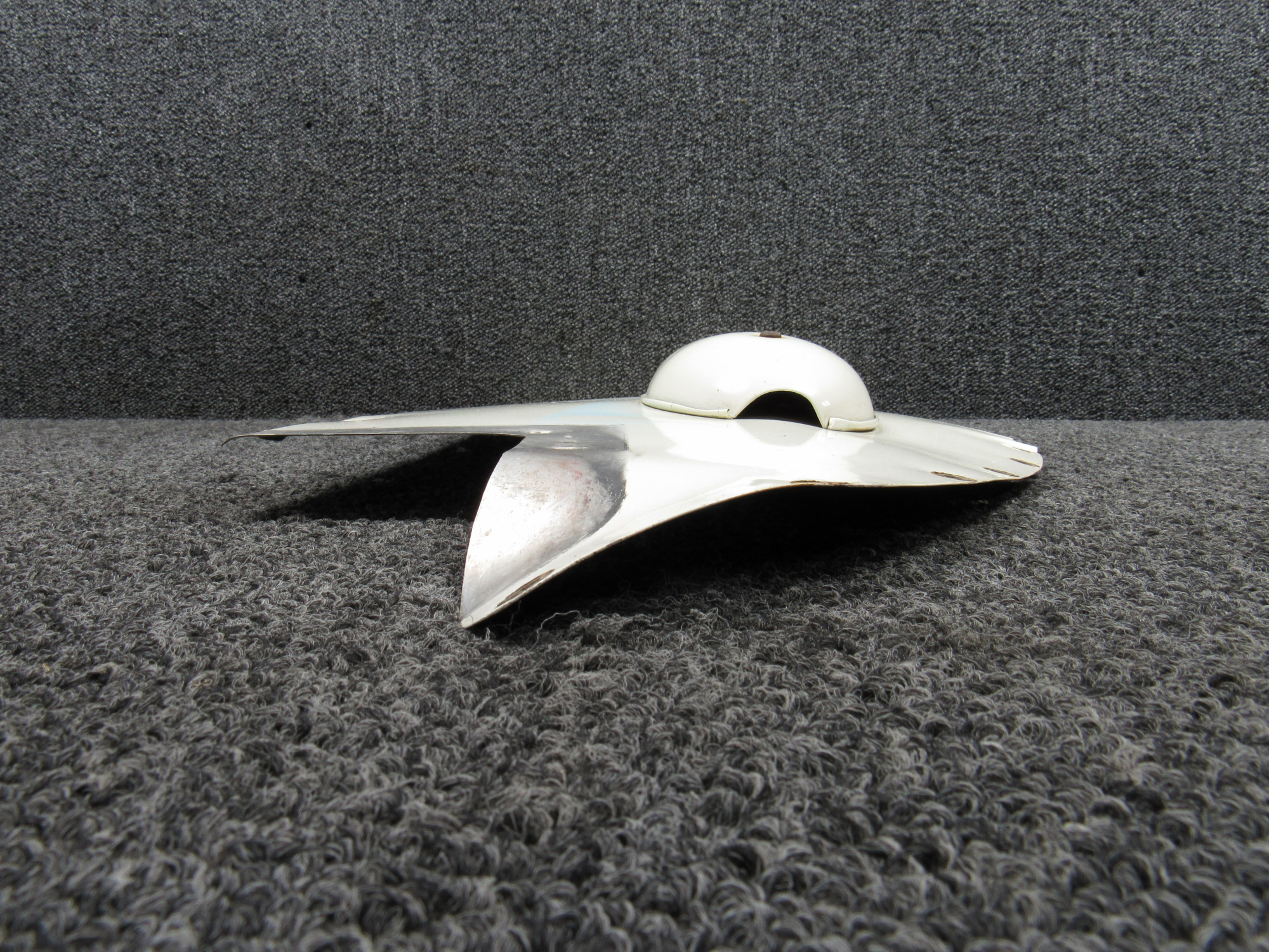 0823413-32 Cessna 310J Lower Wing Tip Fuel Fairing Assembly RH For