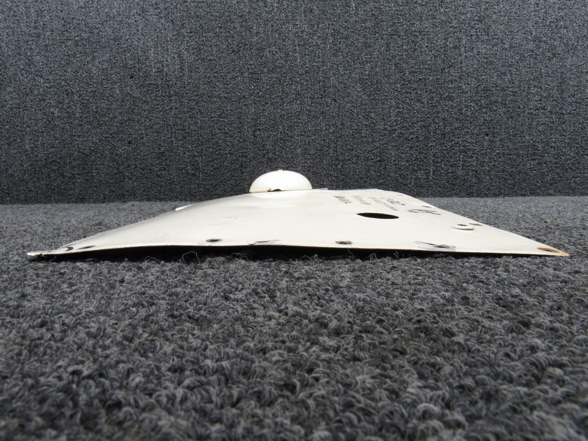 0823413-32 Cessna 310J Lower Wing Tip Fuel Fairing Assembly RH For