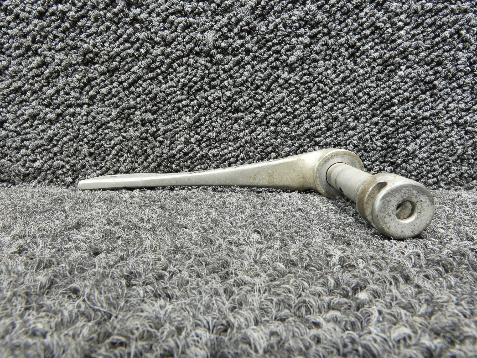 5111559-2 Cessna 414 Cabin Door Inner Handle Assembly For Sale