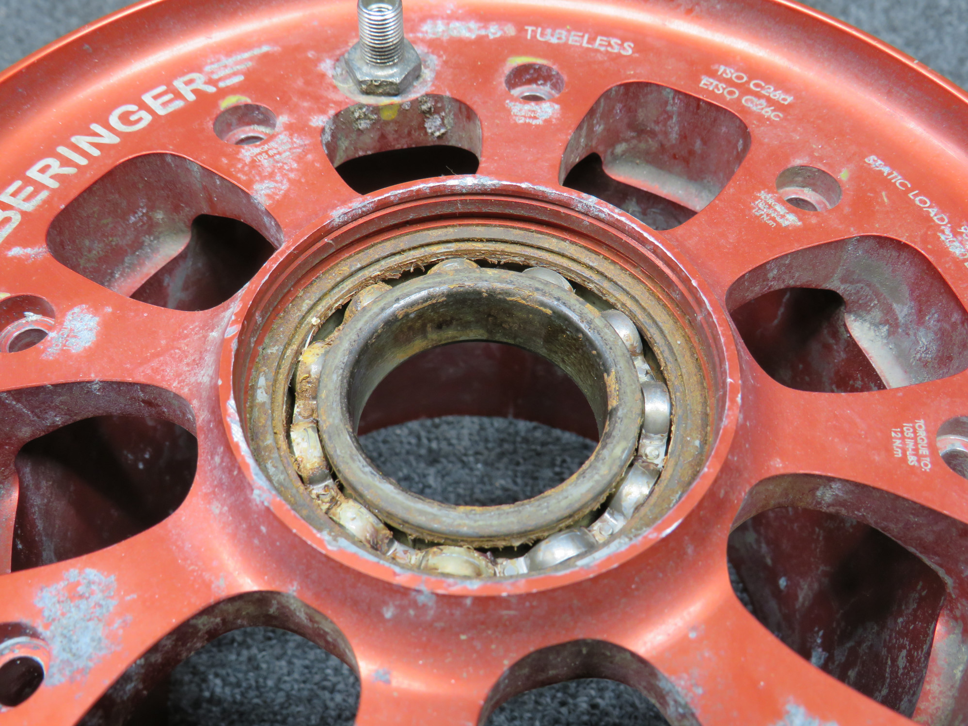 JAE-015(A) (Alt PN: 31493-001) Beringer Outer Main Gear Wheel Half