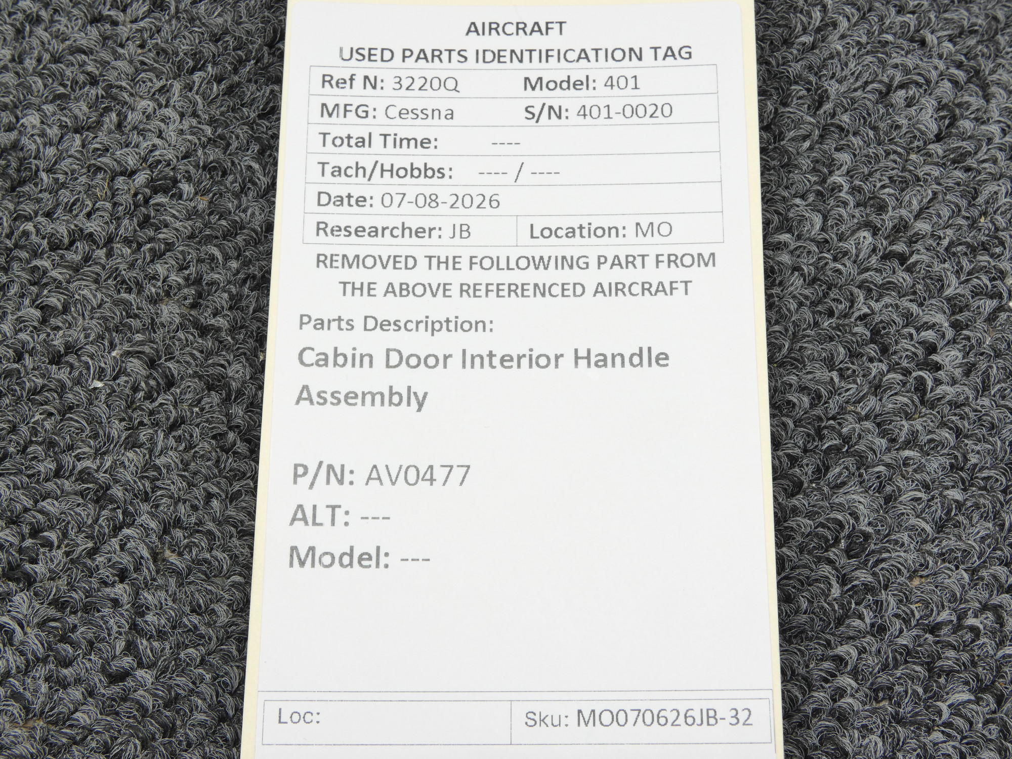 AV0477 Cessna 401 Cabin Door Interior Handle Assembly For Sale