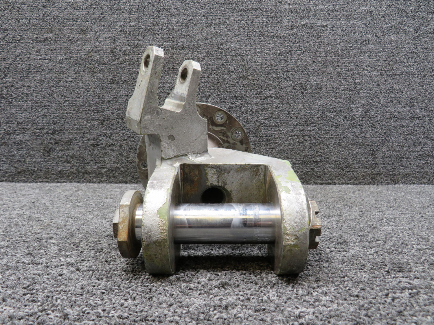 翼ページ 010A-38364-6 Mitsubishi MU-2B-25 Main Landing Gear Axle LH For Sale