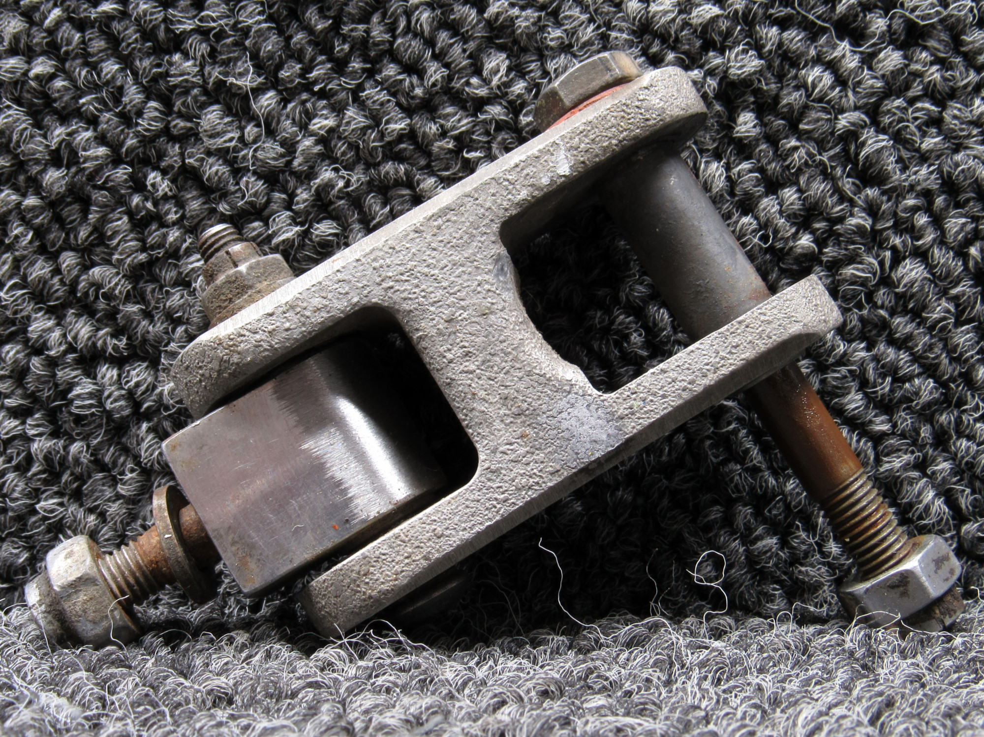 2330087-3 AeroCommander 500B Main Gear Door Operating Link