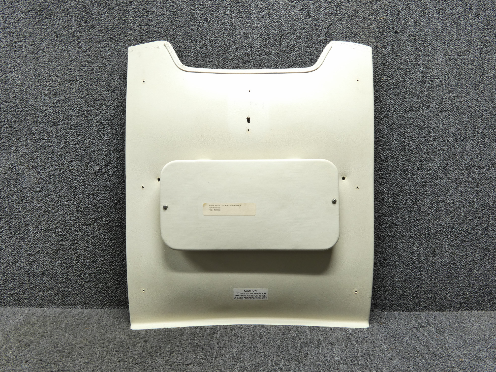 Abeページ 700117-3 Piper Aerostar 601P Aft Trim Panel Center with Cover For Sale