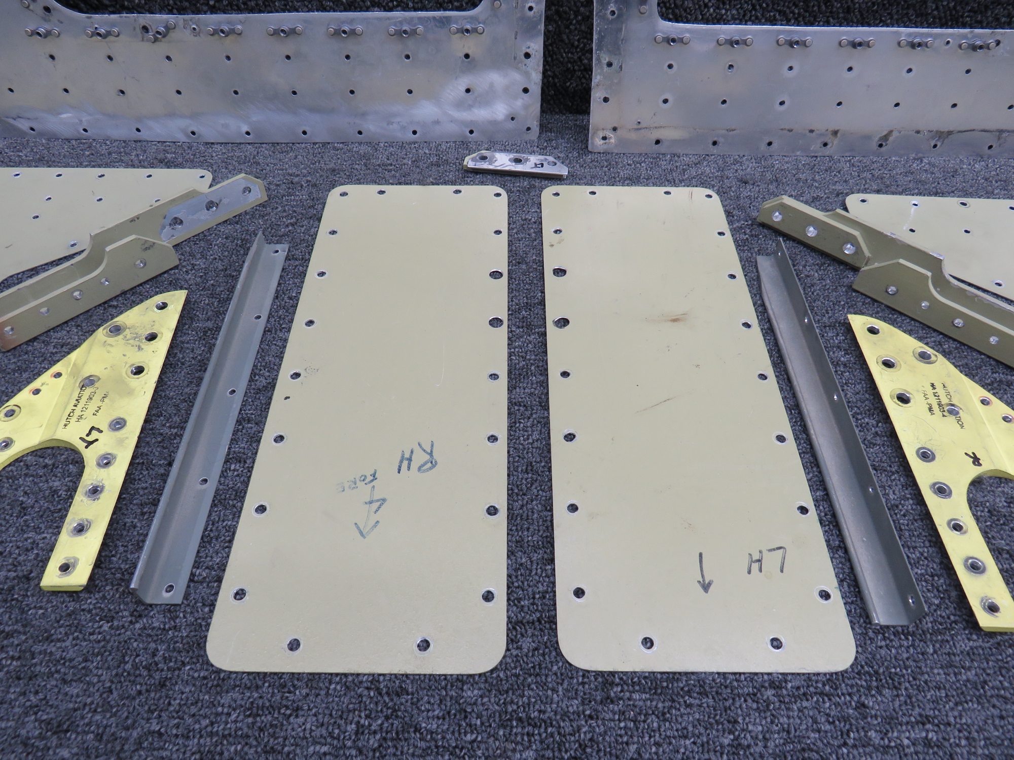 HA-SK182-115 Cessna 182 Lower Doorpost Bulkhead & Wing Strut