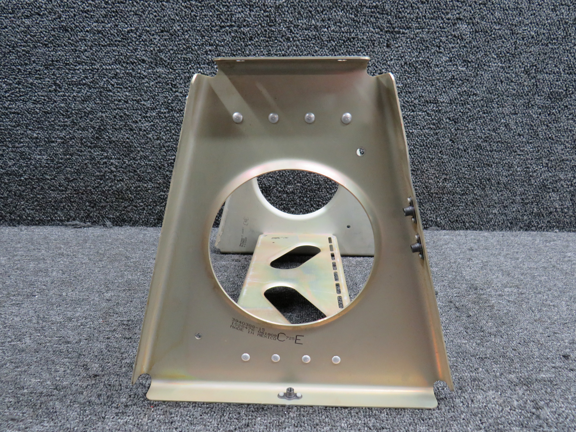 3940388-15 Cessna 182S Remote Rack Assembly For Sale
