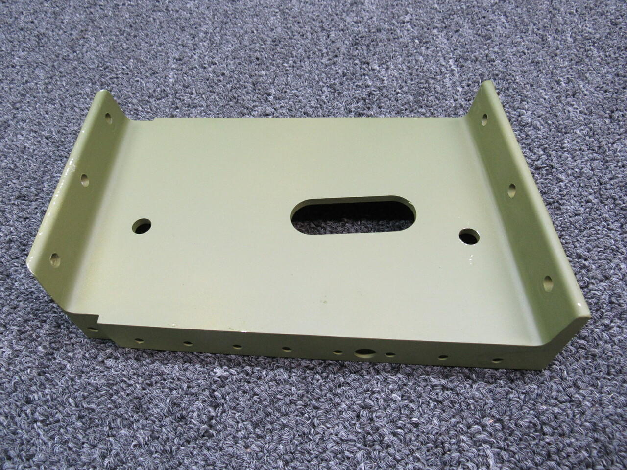 0541122-2 Cessna 172-182 Main Landing Gear Inboard Support Right