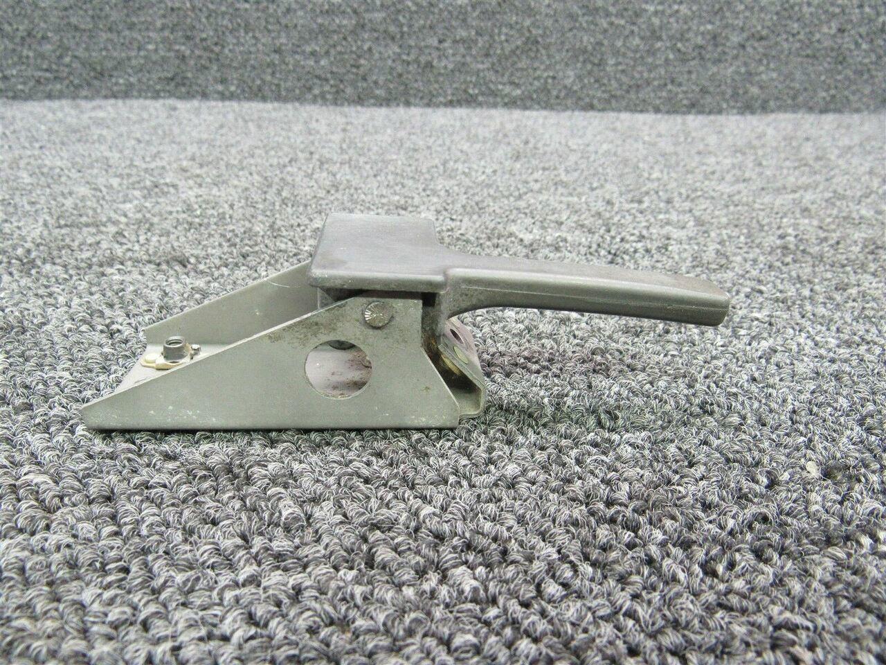 105-420018-11 Beech 76 Latch Assy Cabin Door Handle