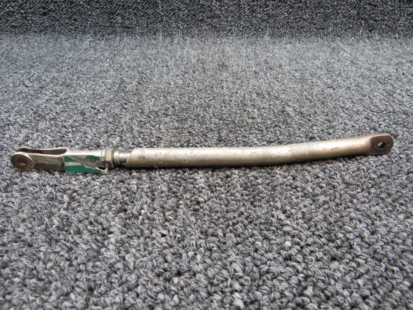 5111526-5 / MS27975-4 Cessna 402C Cabin Door Upper Latch Tube Forward W ...