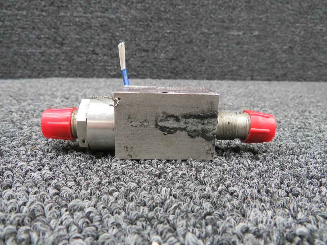 Two-Stud Circuit Breaker, 1999 Harley Davidson FXSTS