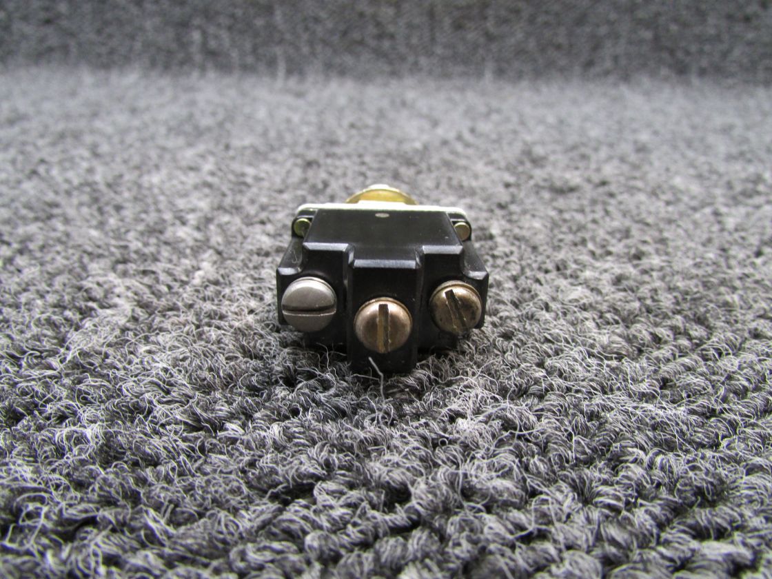 MS24658-21L (Alt: 1TL1-1L) Micro Switch Toggle Switch For Sale