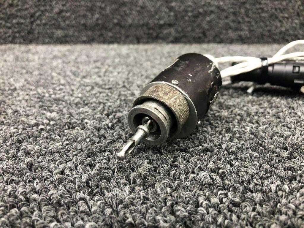 1A3C2 Cessna 172S UMA Tachometer Sending Unit Probe Assembly (28V)