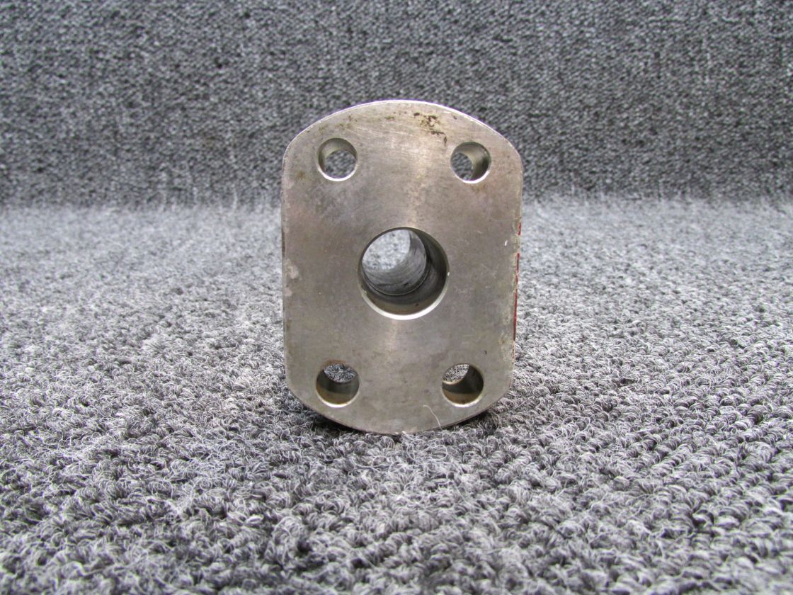 0541124 (Use: 0541124-0) Cessna Main Gear Axle (Aluminum