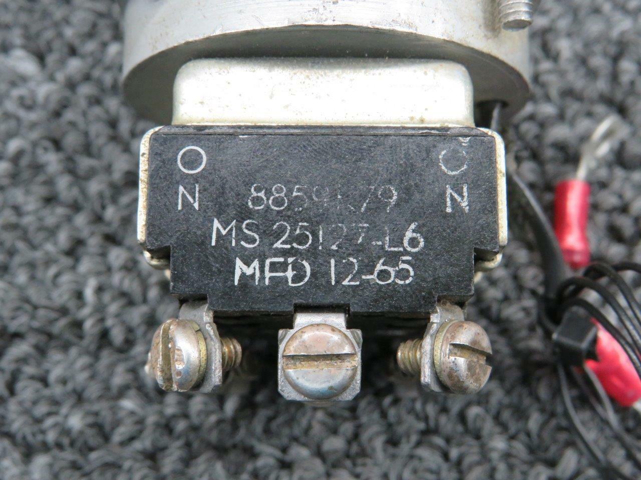 MS25127L6 Beechcraft V35 Landing Gear Safety Switch W/ Lights (Volts 14)