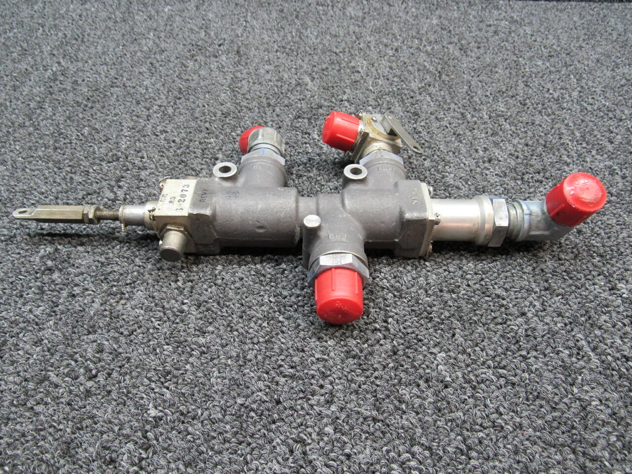 99102011 (USE 73D10S) Cessna 402C Fuel Selector Valve LH / RH W/ Shutoff