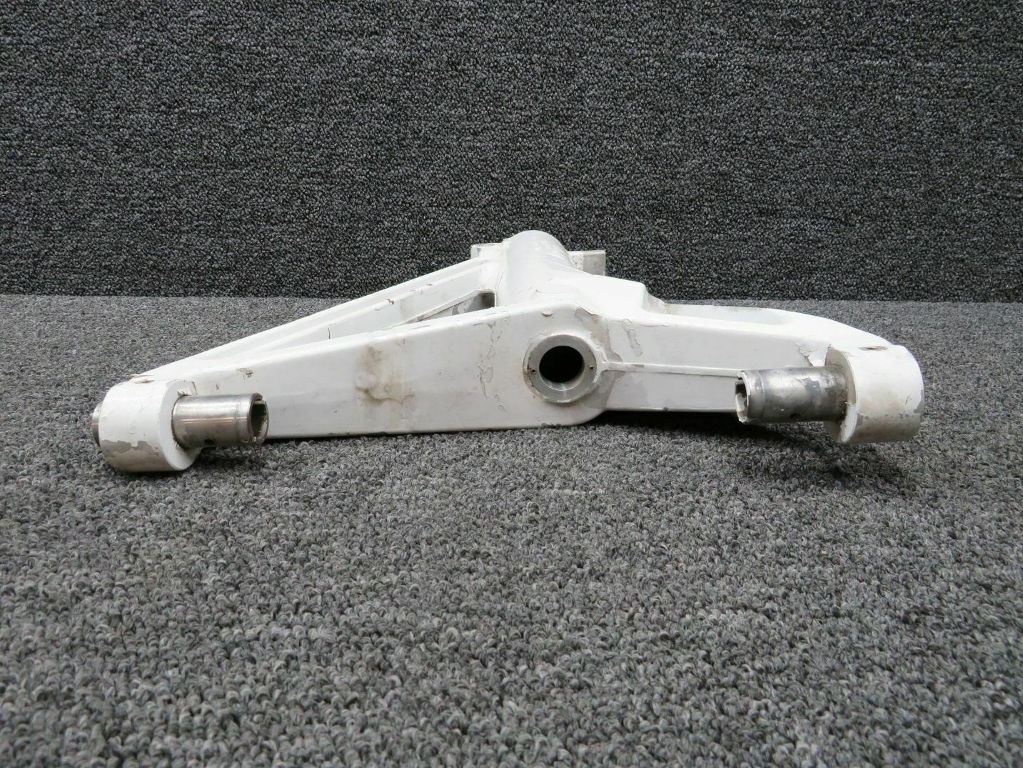 83605005 Piper PA46 Main Landing Gear Trunnion RH