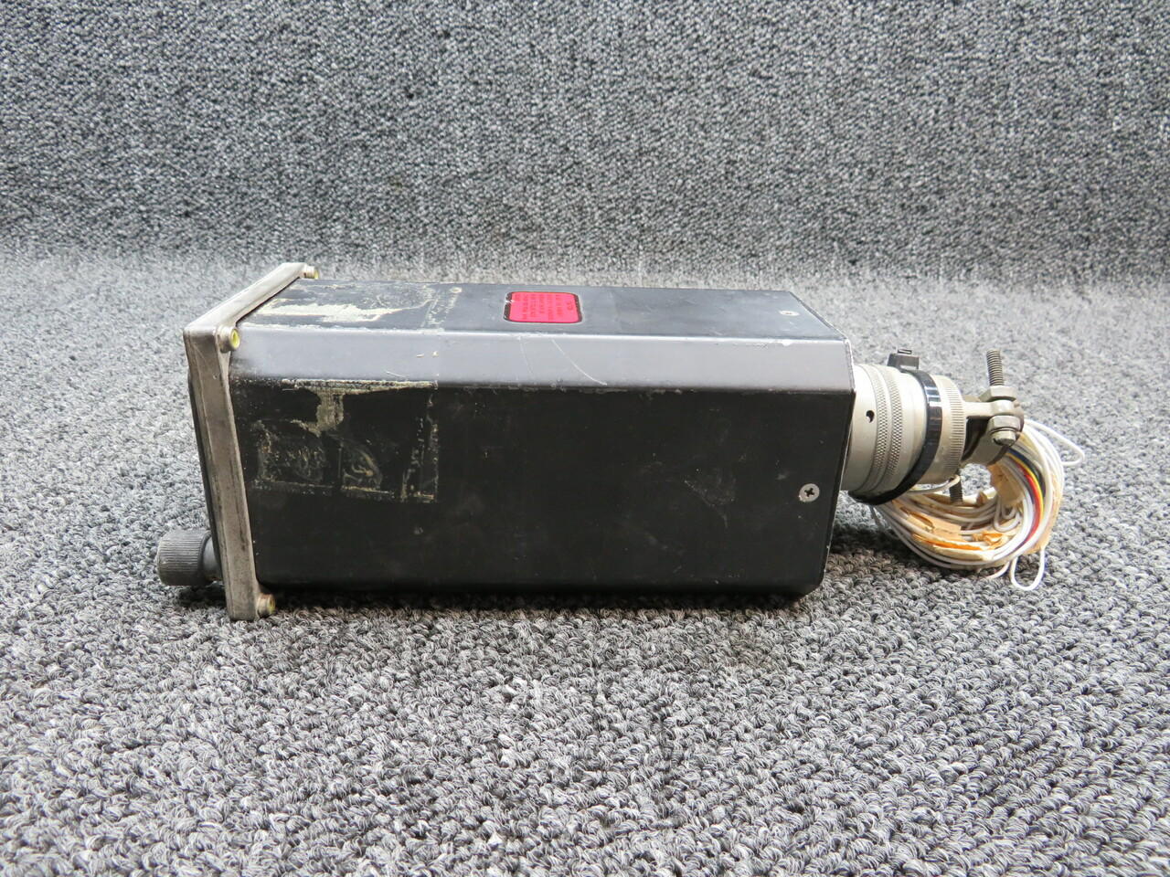 LENS153-2T.jpg