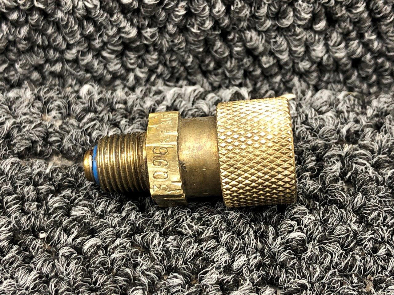 1250 SafAir Fuel Tank Drain Valve