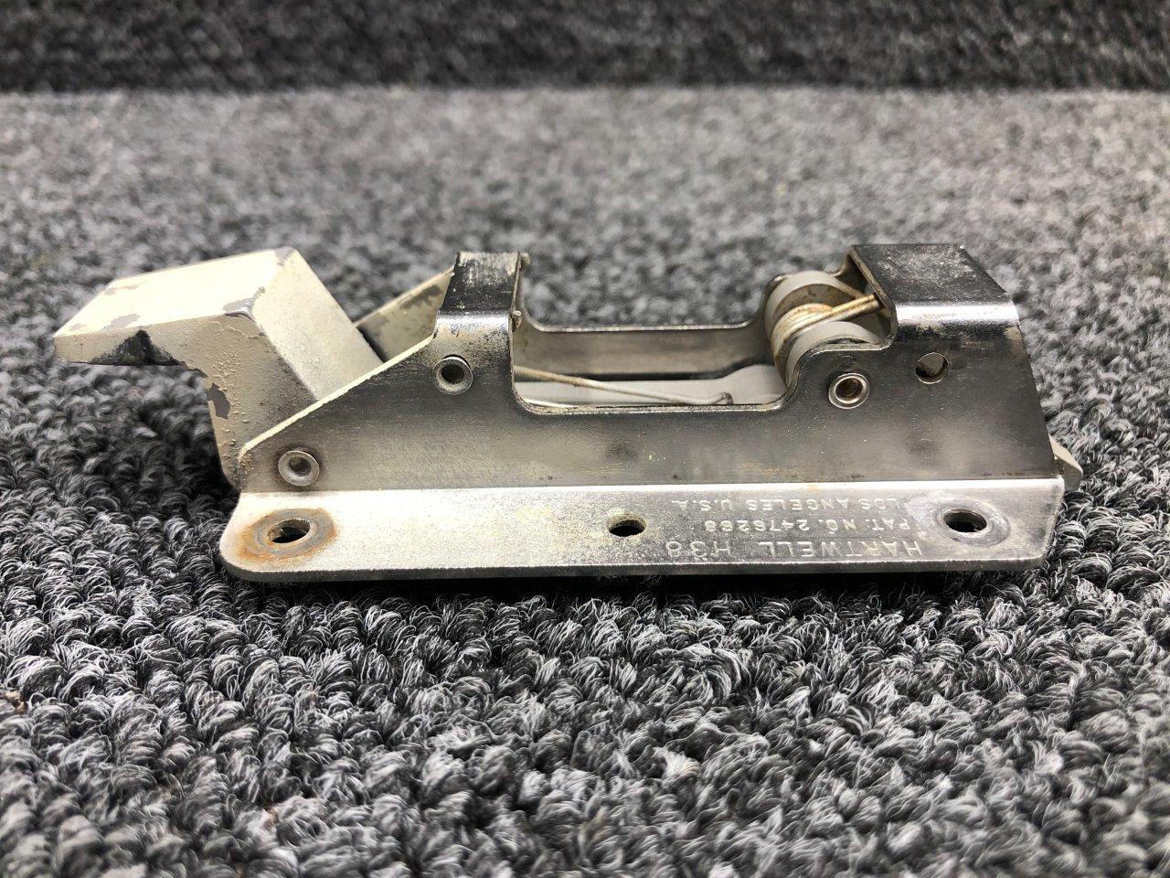 H38-125-750 (Alt: 472-021) Piper PA32-300 Hartwell Baggage Door