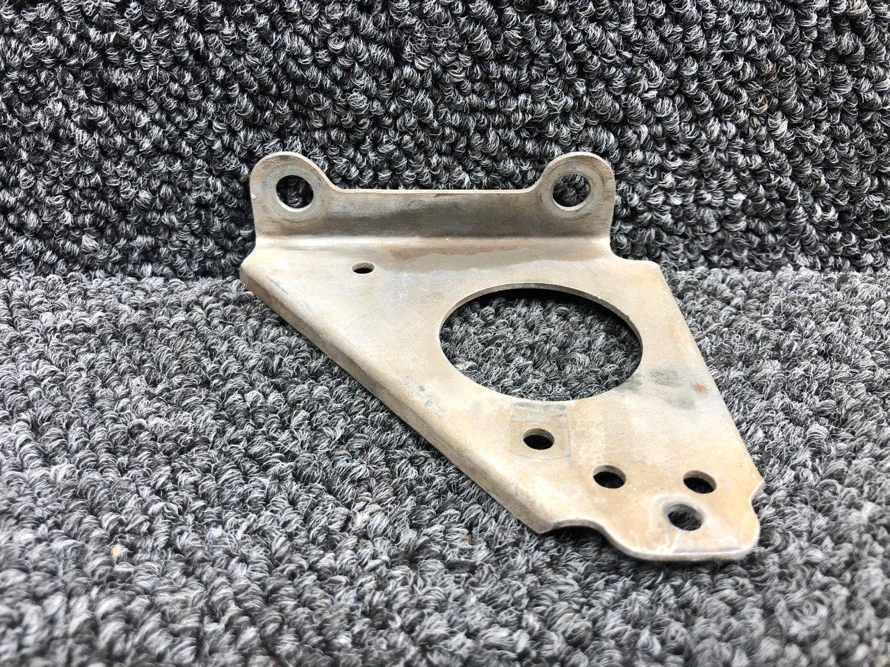 359440525 Beechcraft F33A Engine Control Cable Mounting Bracket LH / RH