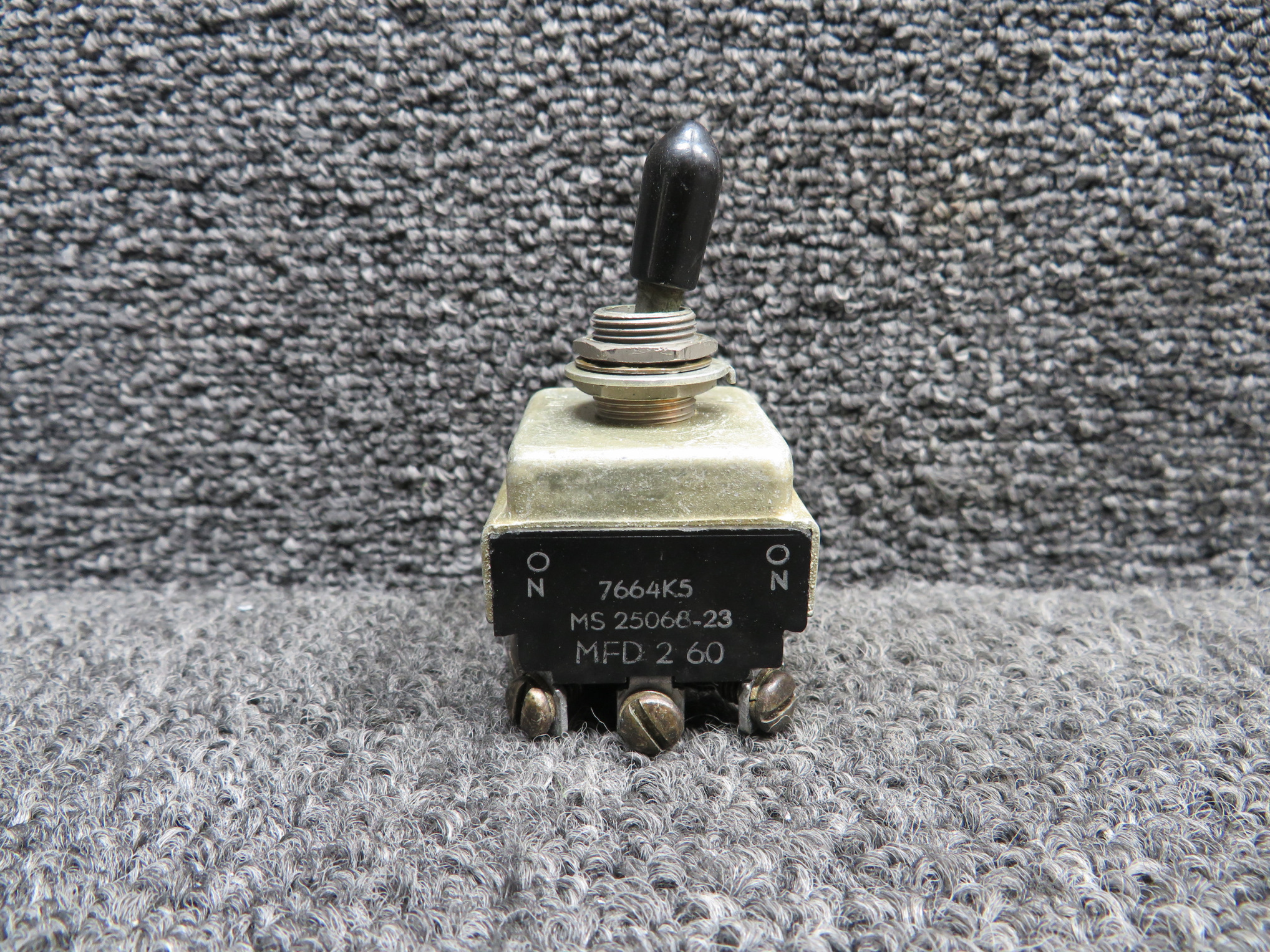 MS25068-23 ( Alternate: 7664K5) Cutler-Hammer Toggle Switch Assembly MS25068-23 ( Alternate: 7664K5) Cutler-Hammer Toggle Switch Assembly