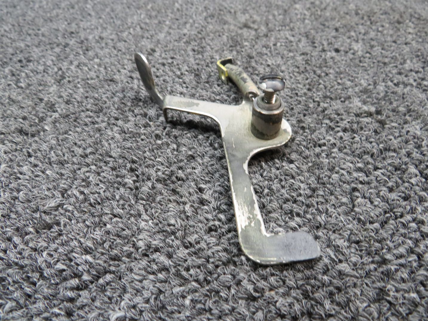 14558250 Ryan Navion Hydraulic Landing Gear Control Handle Lock Assembly