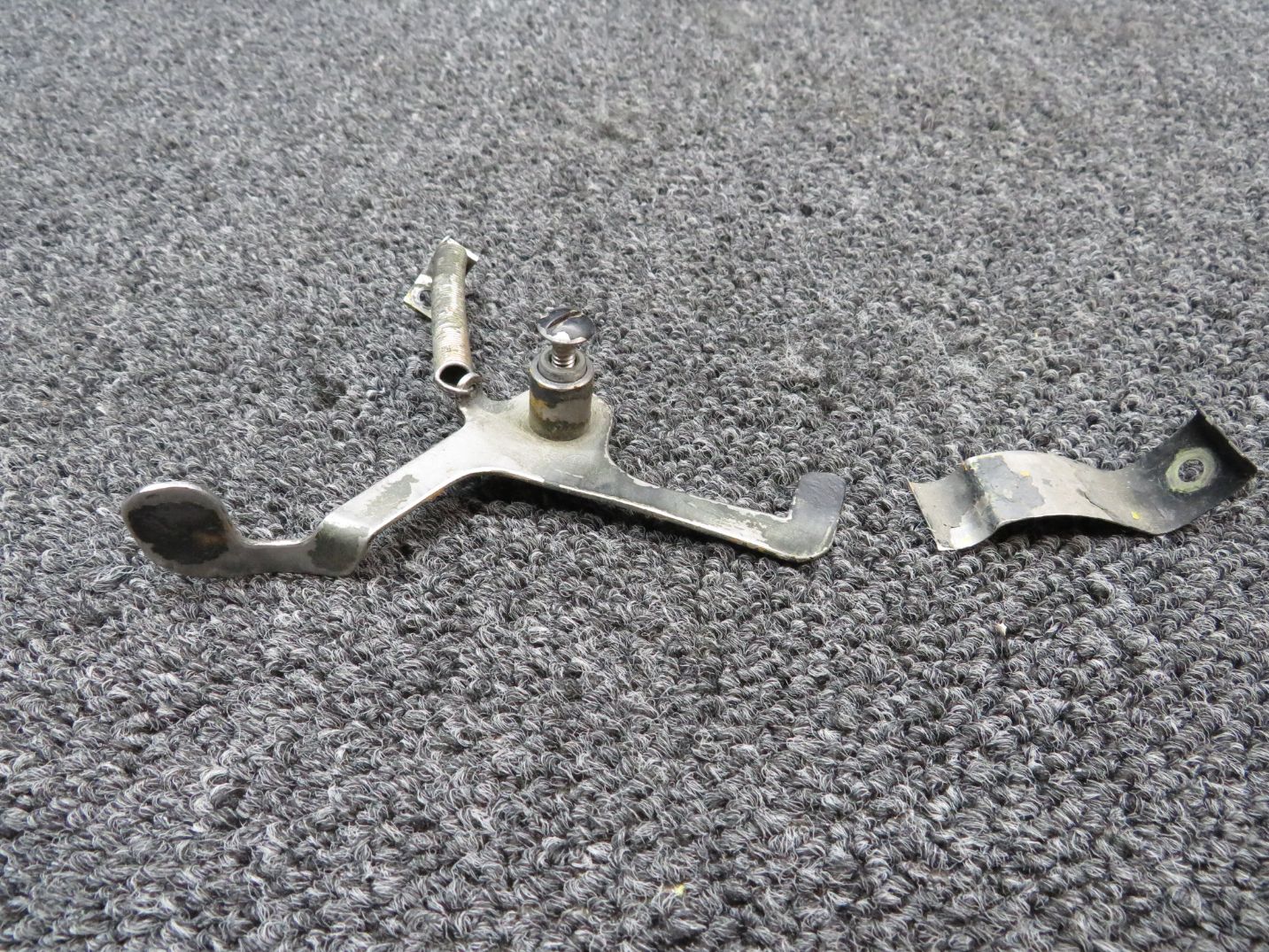 14558250 Ryan Navion Hydraulic Landing Gear Control Handle Lock Assembly