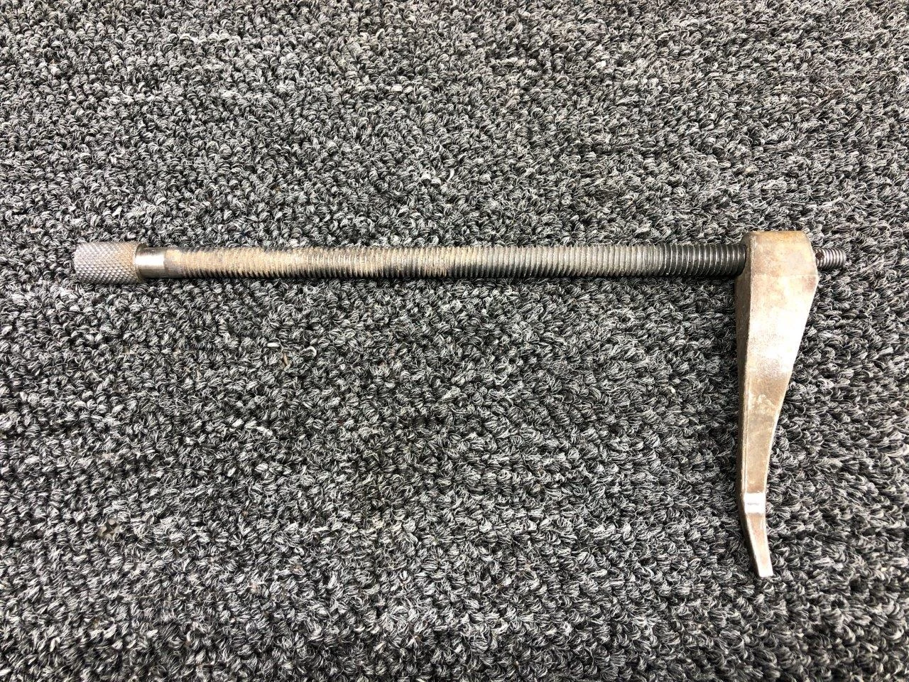 1660152-1 Cessna A188B Manual Hopper Control Handle With Lever, Bracket ...