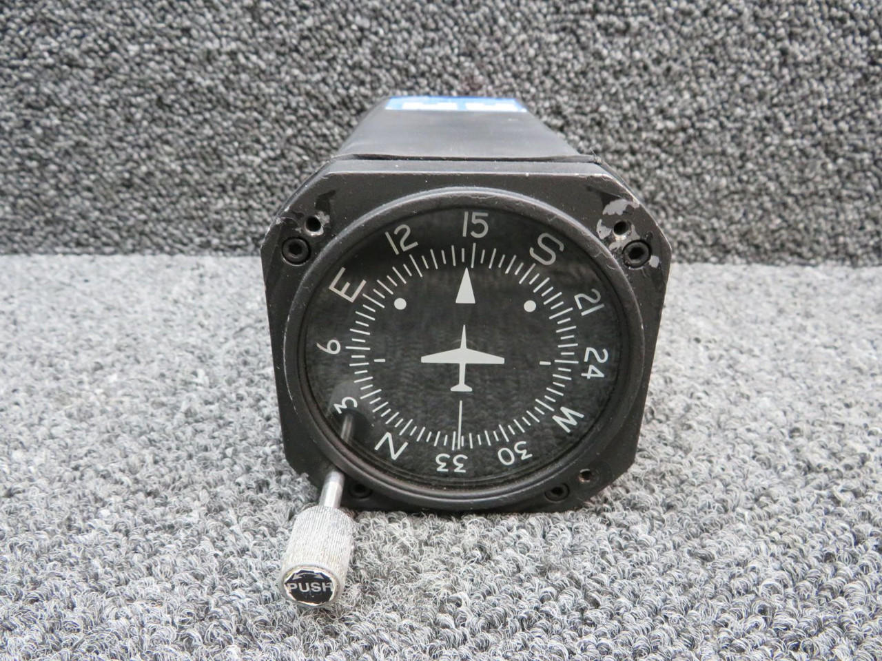 Directional Gyro Indicator – Indicateur De Direction Gyroscopique – TZBU