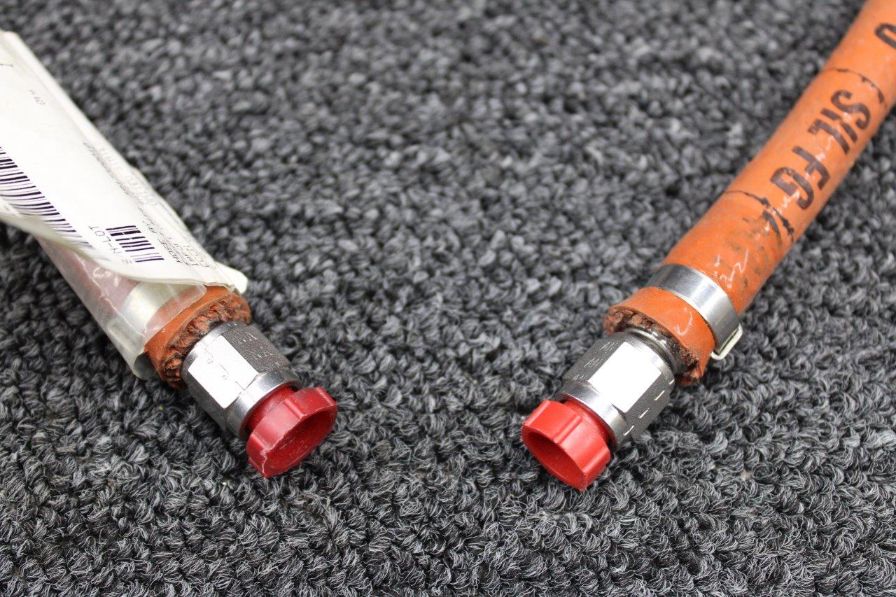 LW127984S370 Stratoflex Hose Assembly (Length 37") (NEW OLD STOCK) (SA)