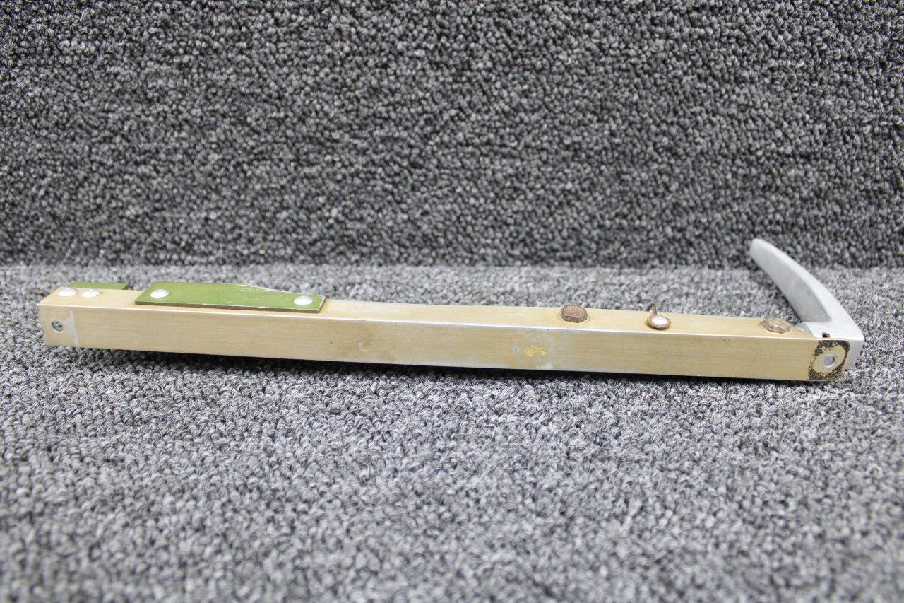 081315055, 071307037 Cessna 172L Parking Brake Handle Assembly with Angle