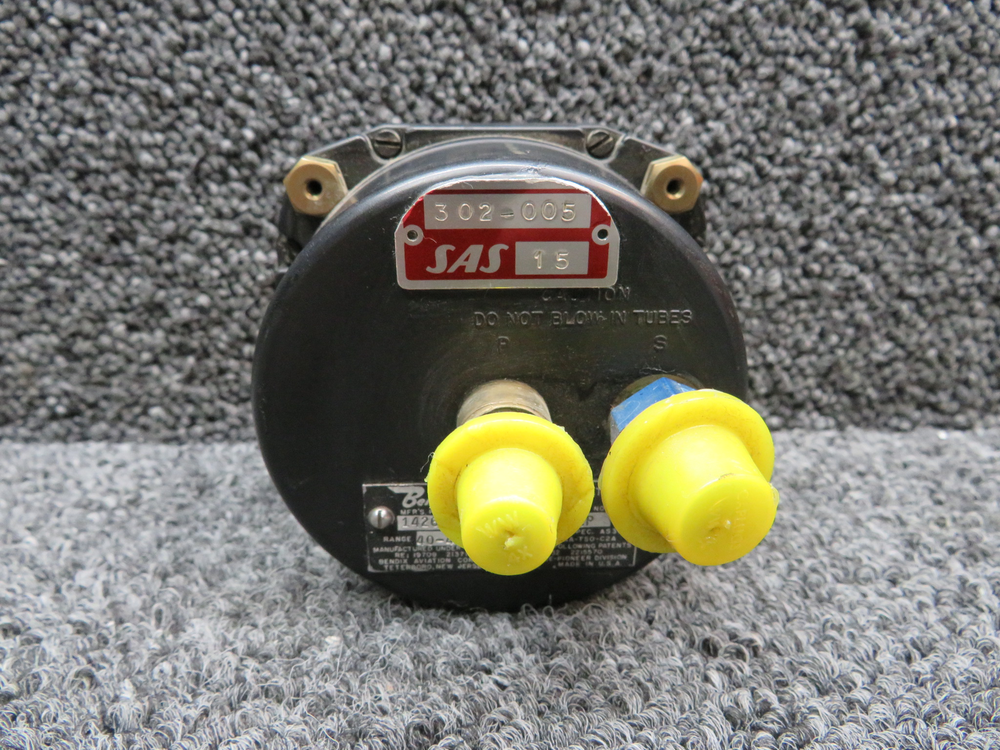 1426-47J-B17 Bendix Airspeed Indicator, 40-400 Knots