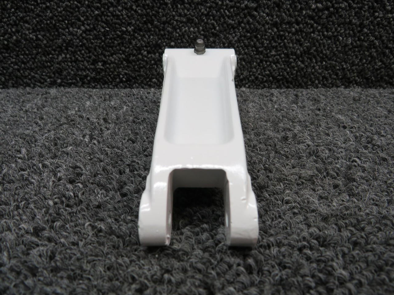 1243635-1 Cessna 150F Nose Gear Link Assembly - Torque has PAI-PT