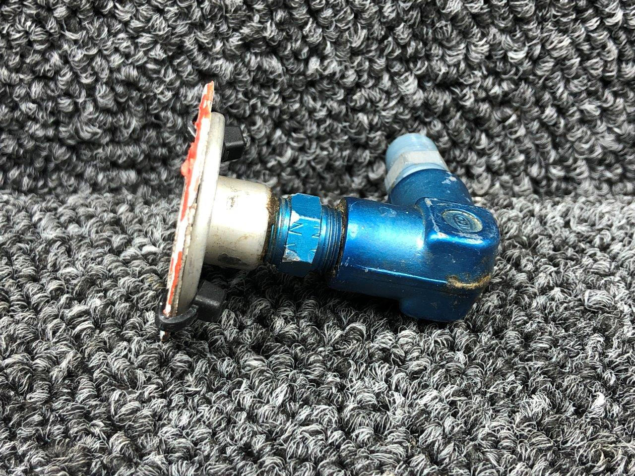 S17763, S3471 Cessna 172K Pitot Static Source Button with Plate