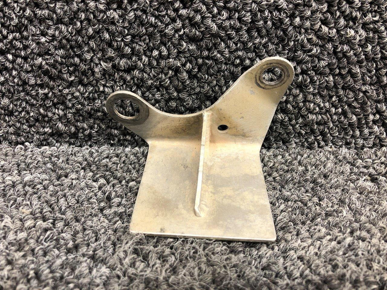 055211610 O320E2D Cowl Snubber Bracket BAS Airplane Parts