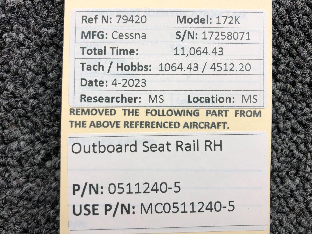 05112405 Cessna 172K RH Outboard Seat Rail