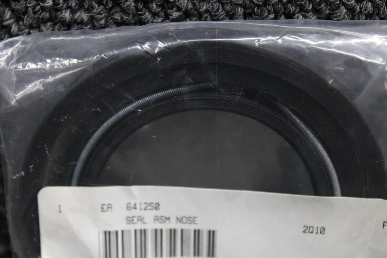 641250 Continental Crankshaft Seal New Old Stock