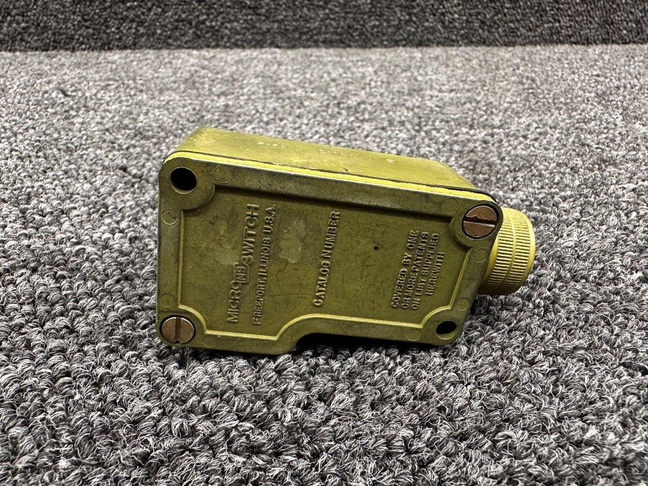 2VA1 Mooney Micro Switch Assembly | Mooney Airplane Parts