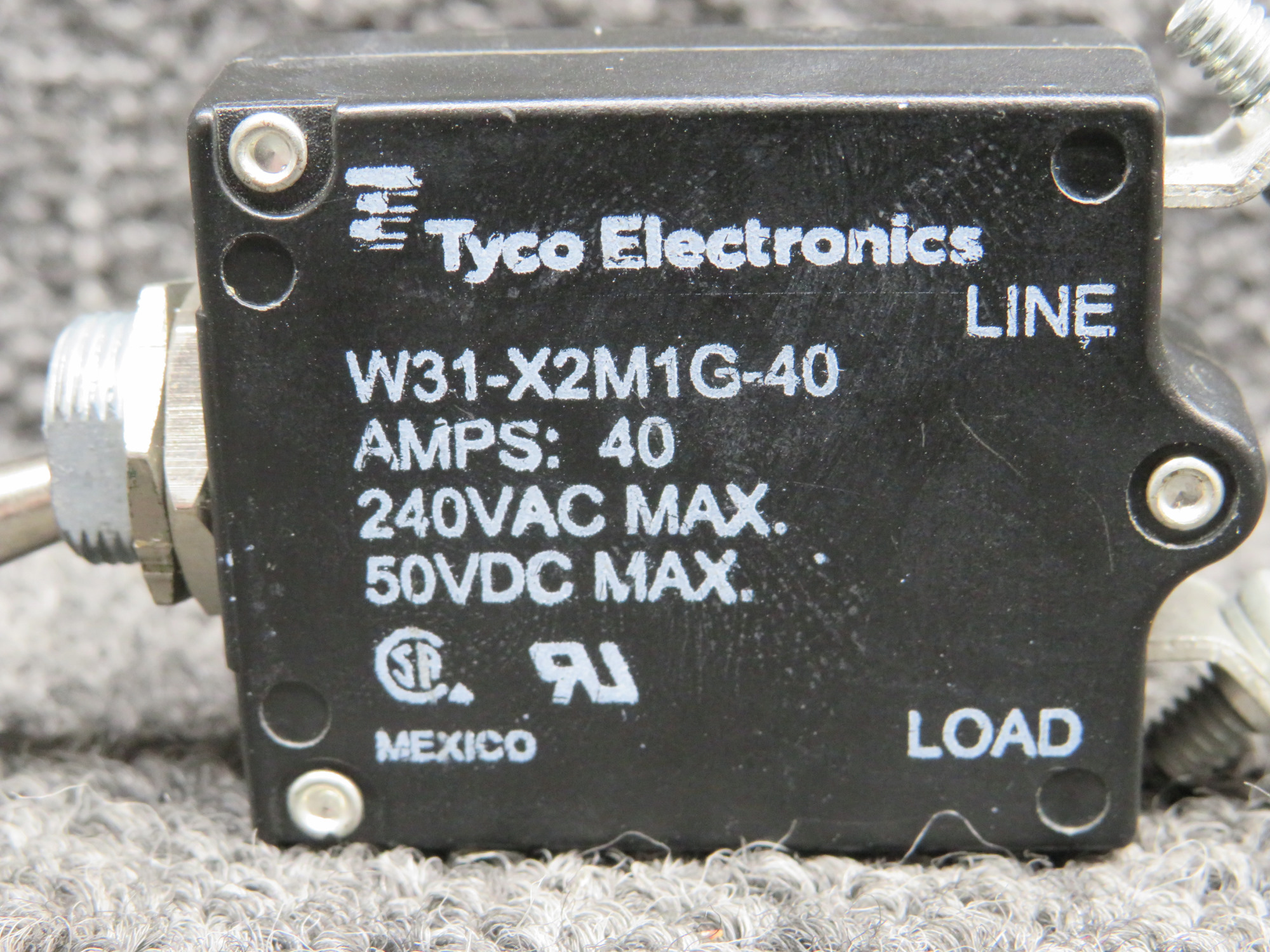 W31-X2M1G-40 Tyco Toggle Breaker Switch Assembly (Amps: 40) for Sale