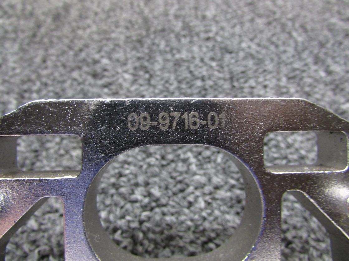 専用6本 13636-96006-01 Pratt and Whitney Barry Controls Engine Mount