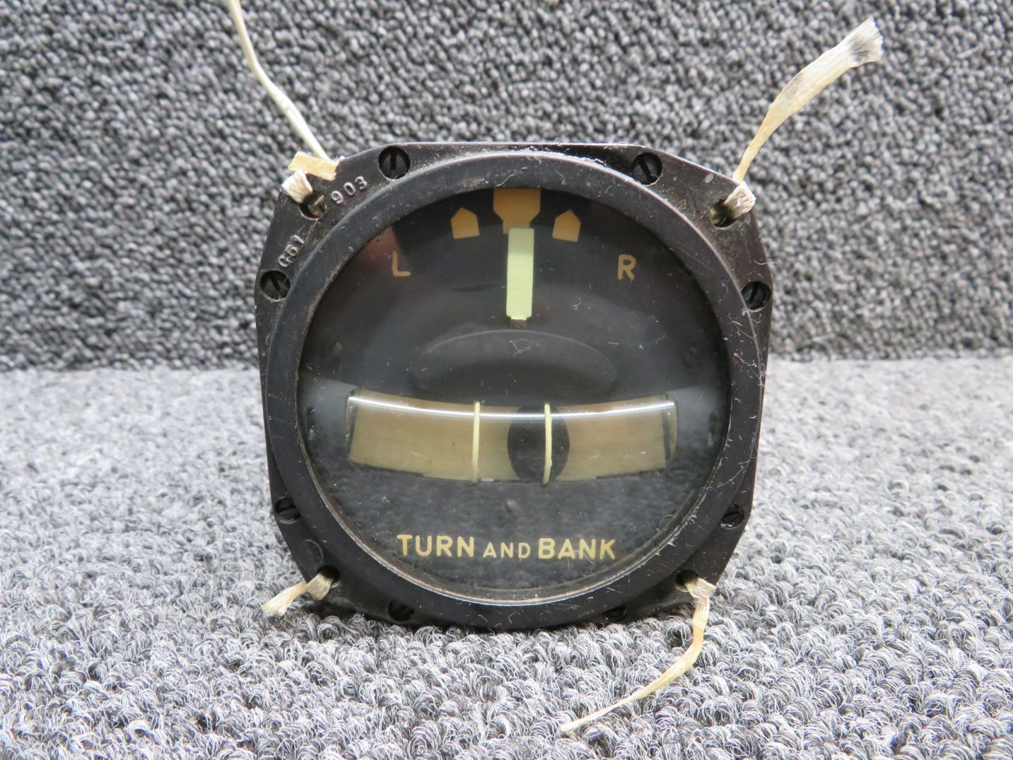 Alun211ページ 12P61-A2A-S1 RC Allen Turn and Bank Indicator Units Voltage 12