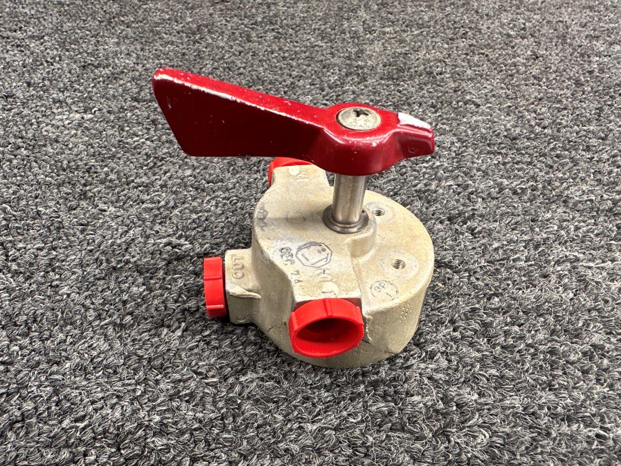 1693800861 Gerdes Products Fuel Selector Valve with Handle