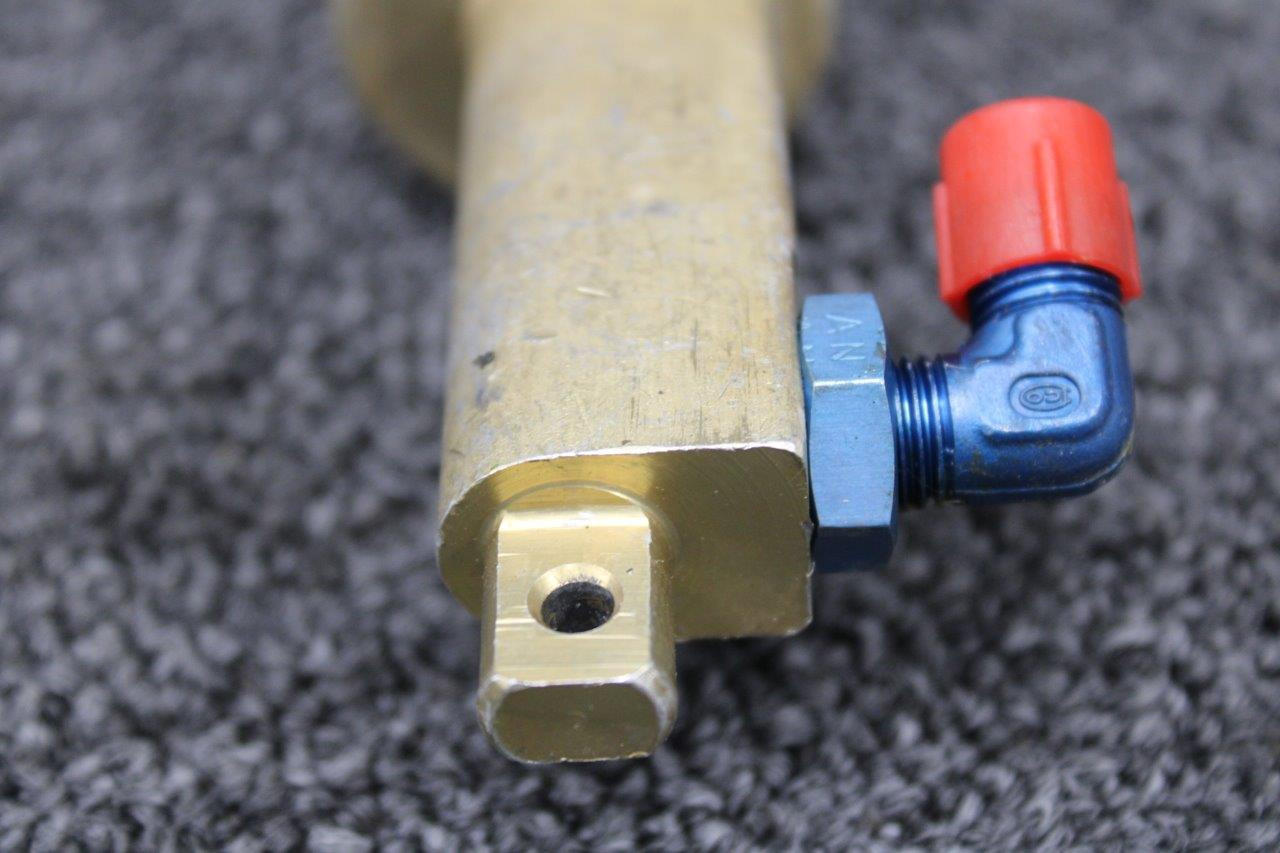 054113821 Cessna T337G Master Brake Cylinder Assembly For Sale