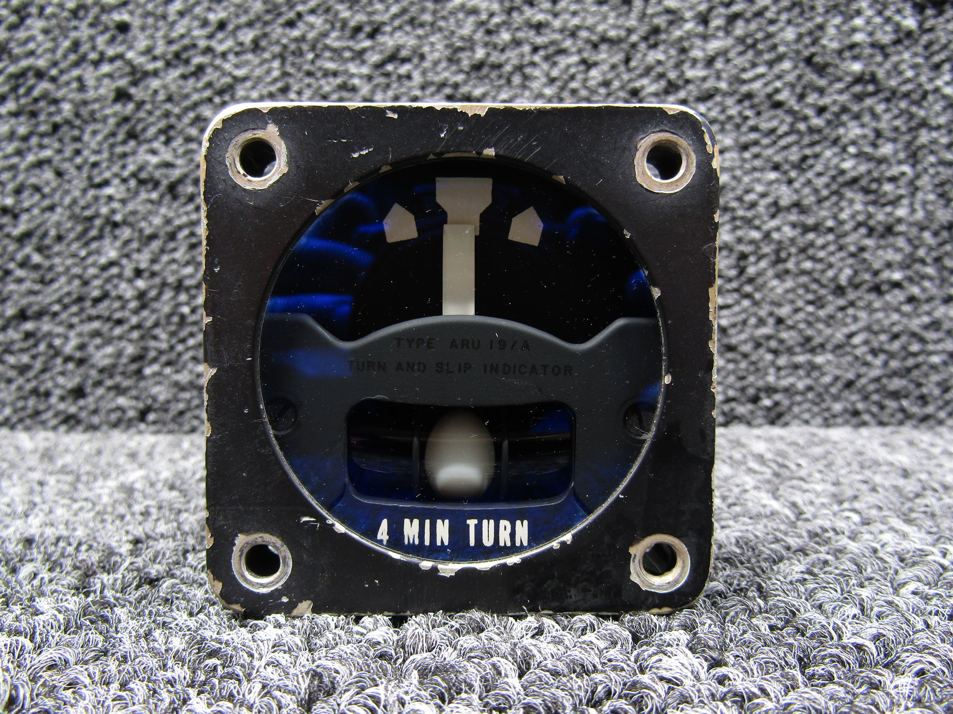 M3540-04 RC Allen Avionics Bank And Turn Indicator Assembly Has 28 Volts