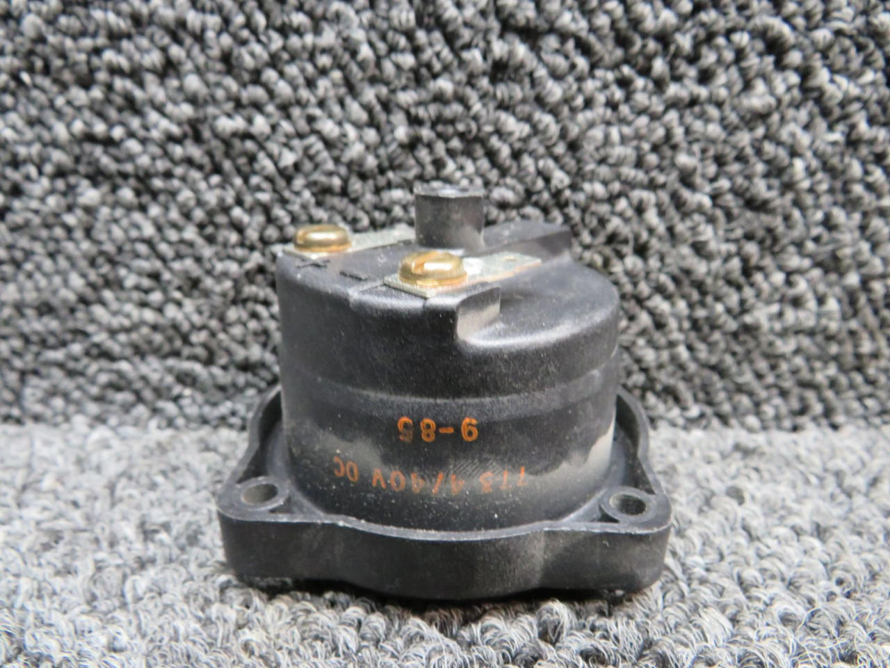 773 Datcon Elapsed Time Hour Meter Indicator Hours 945 0 For Sale 773-datcon-elapsed-time-hour-meter-indicator-hours-945-0-for-sale