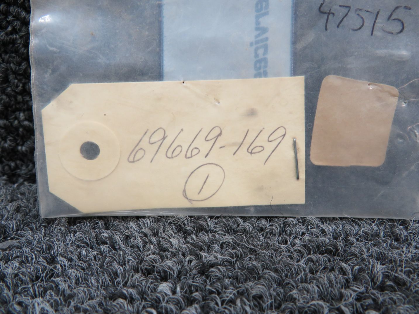 【A.H.P.L】ahpl 69669-169 Piper Right Fuel Quantity Placard (New Old Stock) For Sale