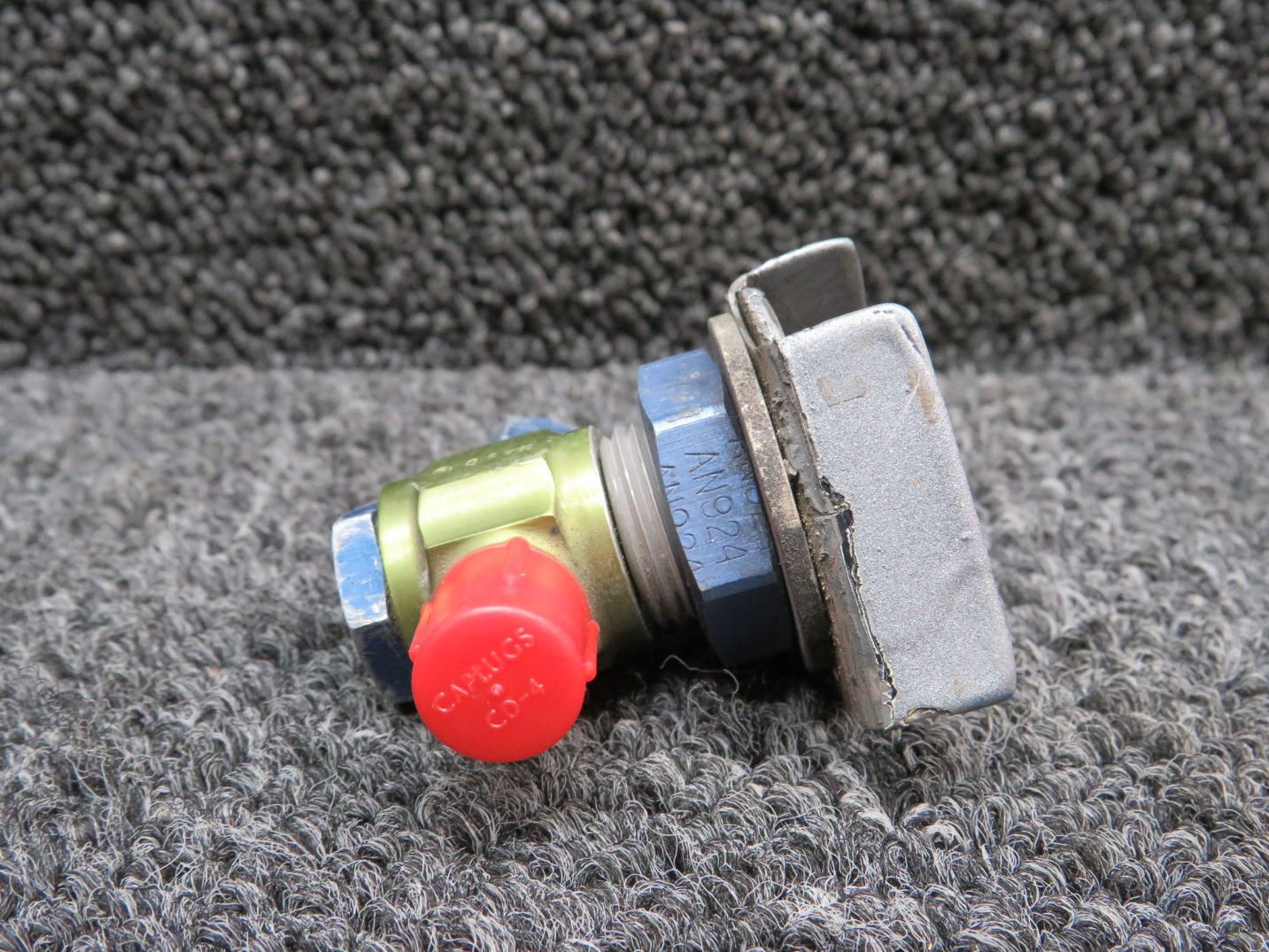 206-070-122-003, 206-070-539-001 Bell 206B Lower Static Port and